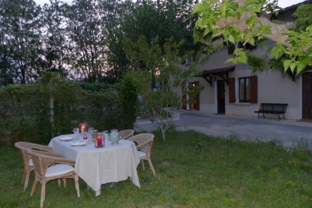 La Ferme De Chaleyre Bed & Breakfast โรม็อง-ซูร์-อีแซร์ ภายนอก รูปภาพ